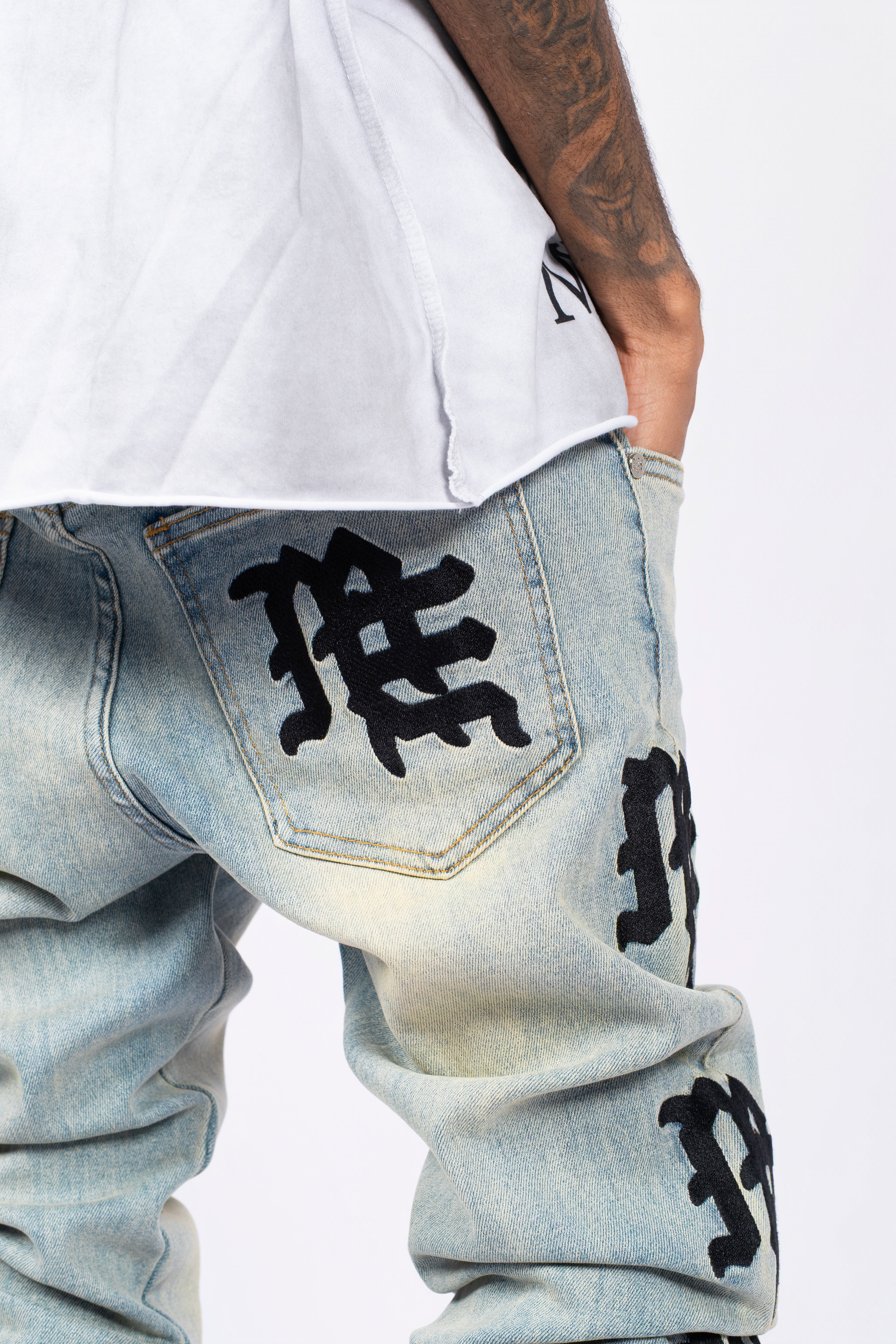 MIXED EMOTION ‘Desert’ Monogram Denim